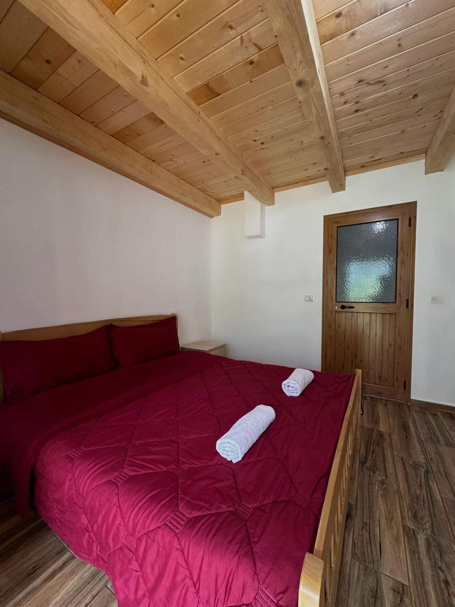 Bujtina Zici Hotel Theth Kültér fotó