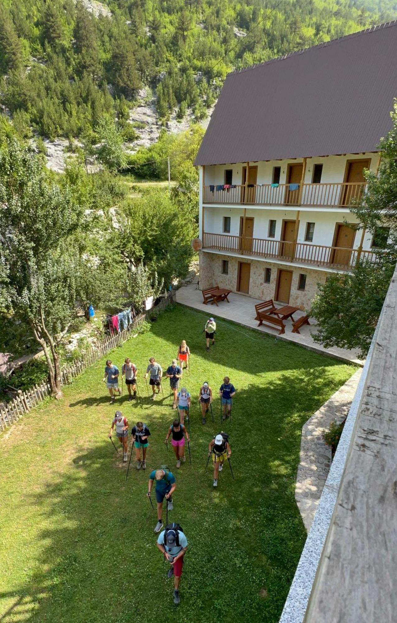 Bujtina Zici Hotel Theth Kültér fotó