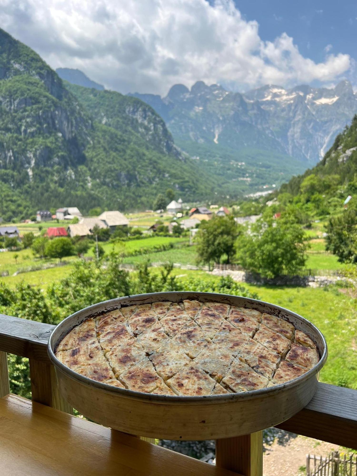 Bujtina Zici Hotel Theth Kültér fotó