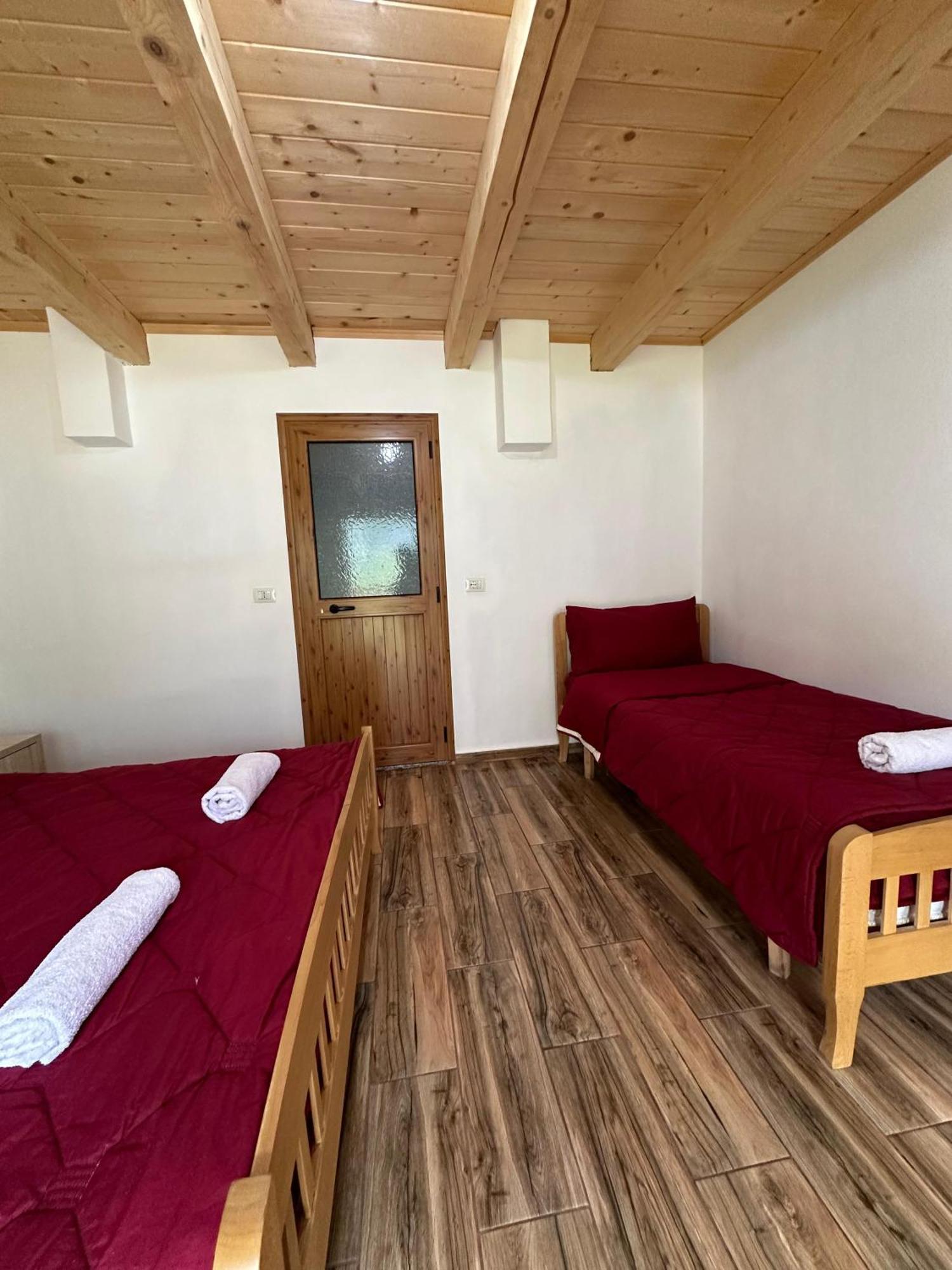 Bujtina Zici Hotel Theth Kültér fotó