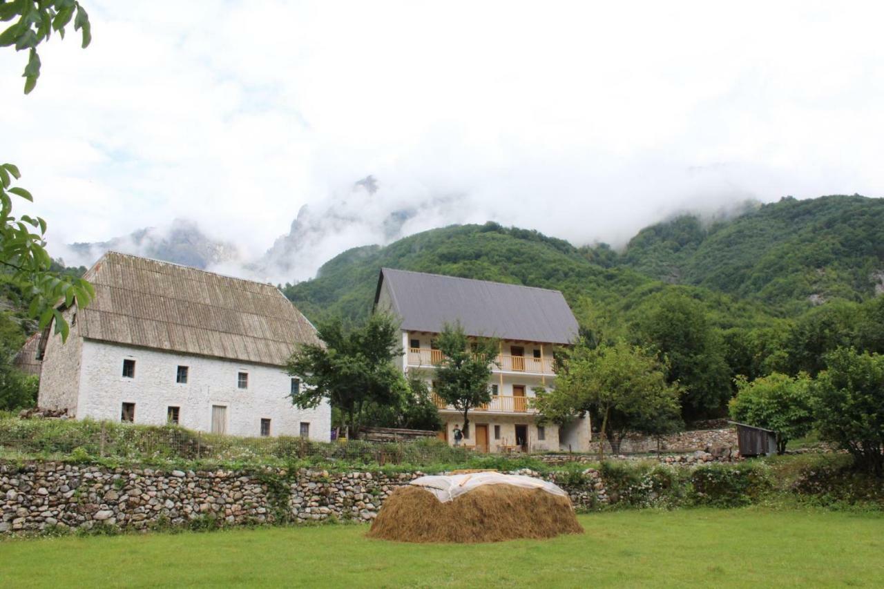 Bujtina Zici Hotel Theth Kültér fotó
