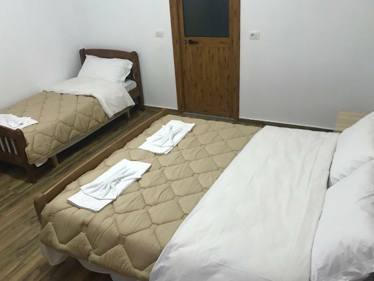 Bujtina Zici Hotel Theth Kültér fotó